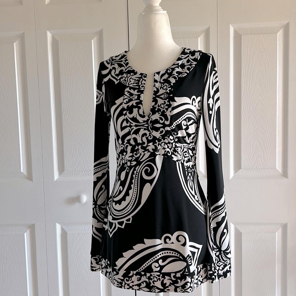 White House Black Market Top